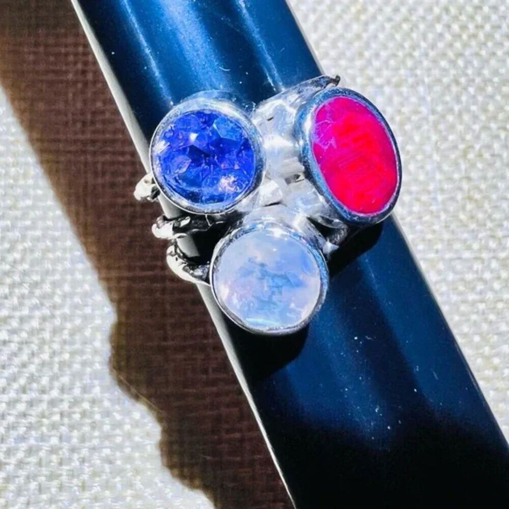 Amethyst, Moonstone & Corundum Ruby .925 Silver Ring Size 8 Split Shank sides
